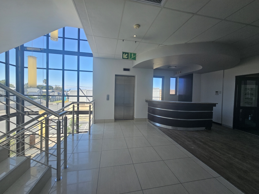 To Let commercial Property for Rent in Vincent Eastern Cape